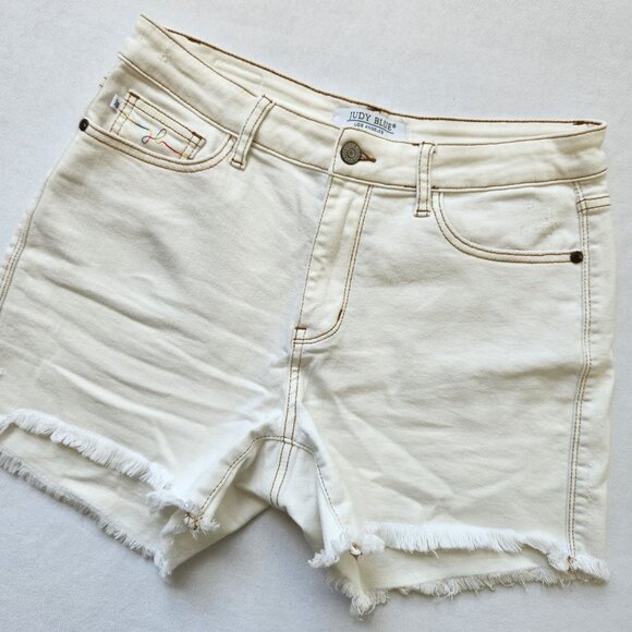 Judy Blue Rainbow Road Ecru Shorts Embroidered Frayed Hem Soft Stretchy Cute - Picture 2 of 13